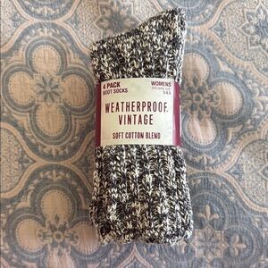 Weatherproof Black and White Casual Socks